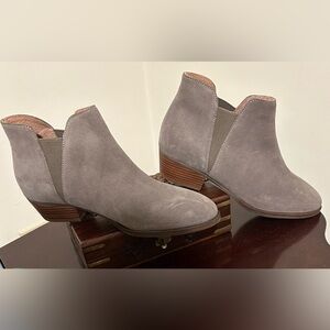Seychelles  Chelsea Boots, Taupe, Women Ankle Boots